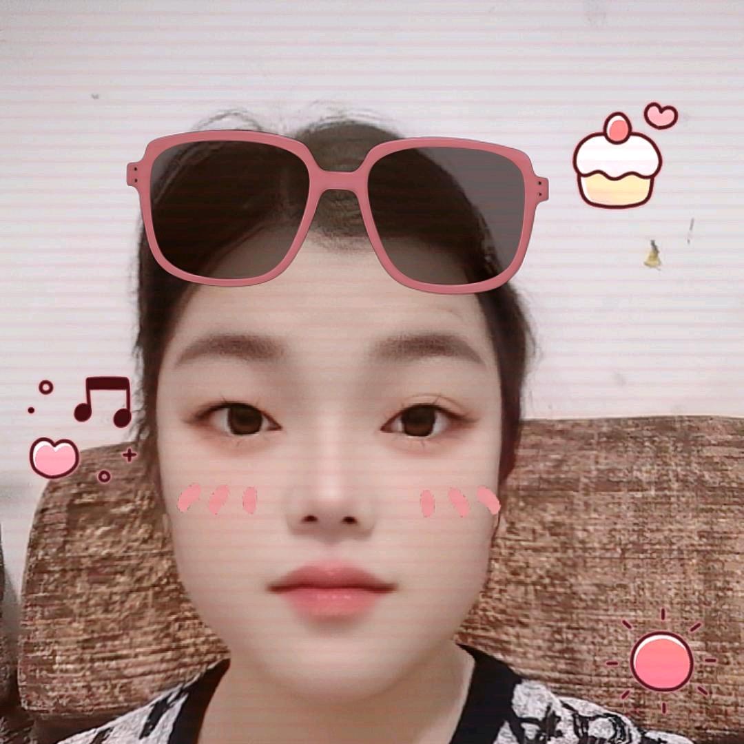 苦尽甘来的苗乡妹