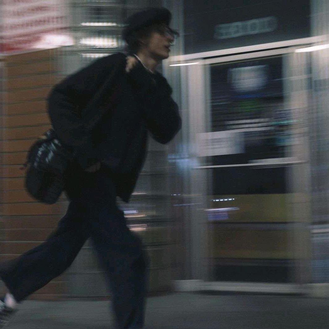 『张』