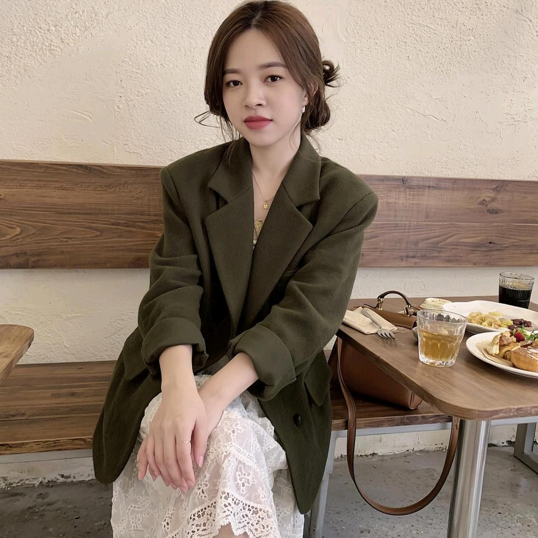 罗女士