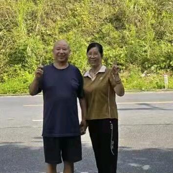 46555642728梅儿