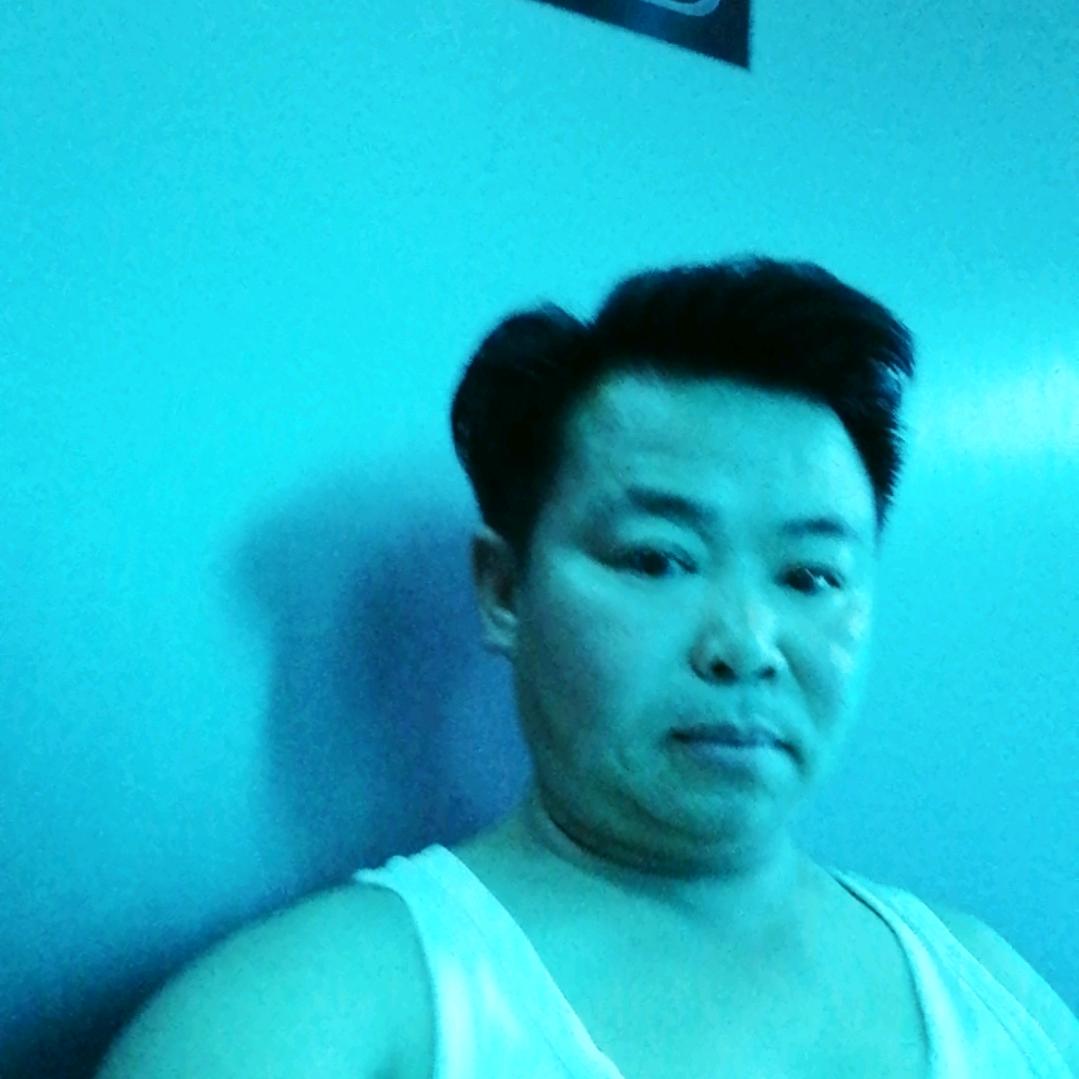 坚强的你。