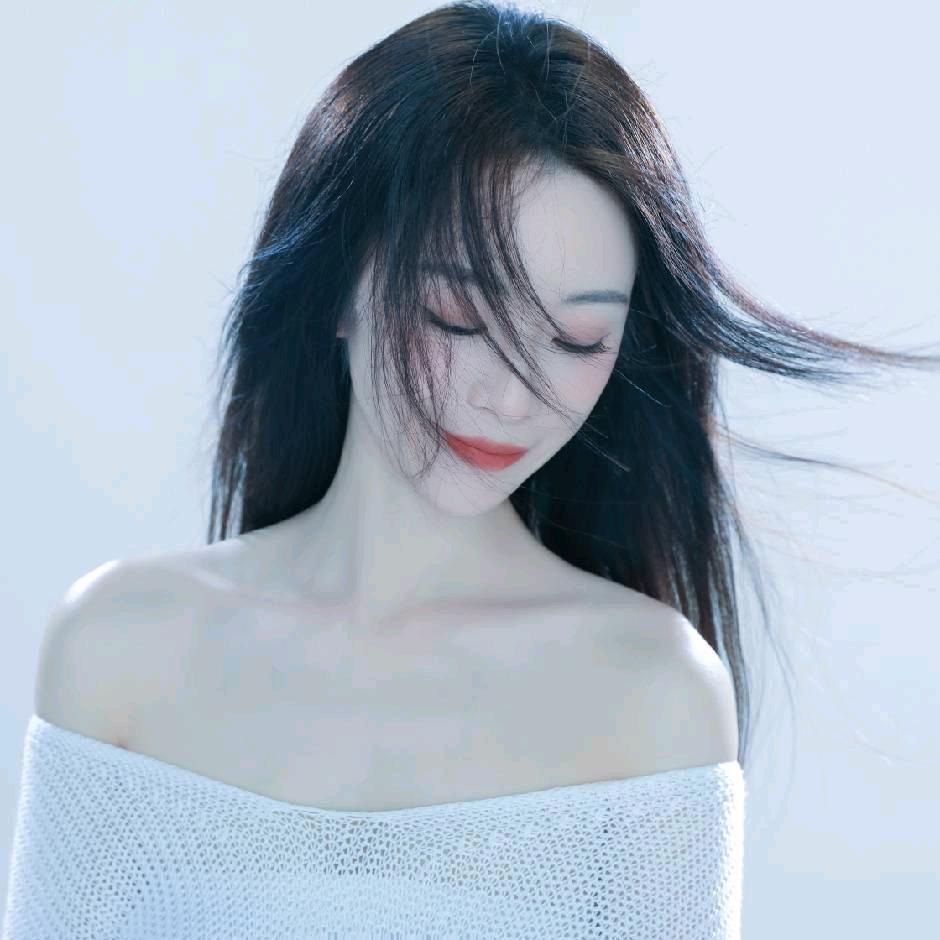 H""