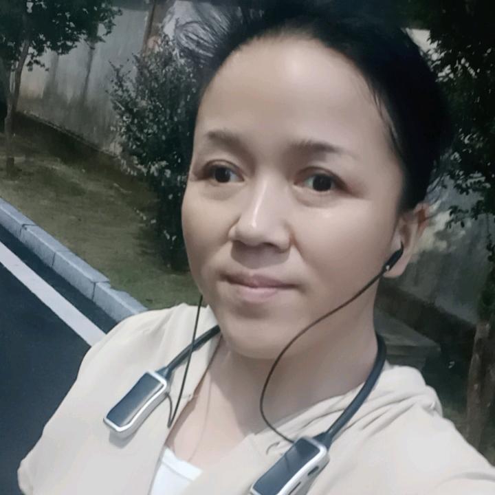 小曲哼哼