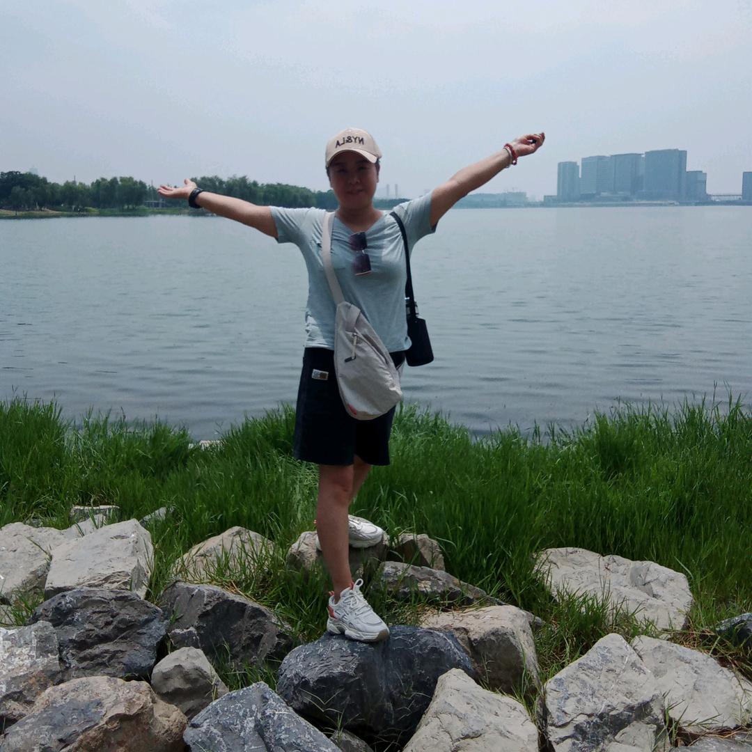 一笑而过开心果😄