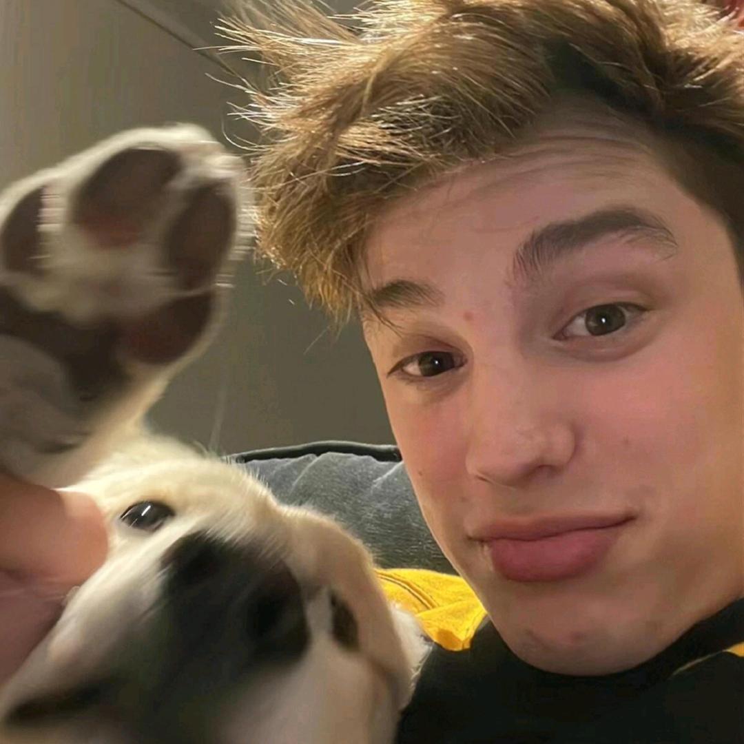 是老王不是老忘