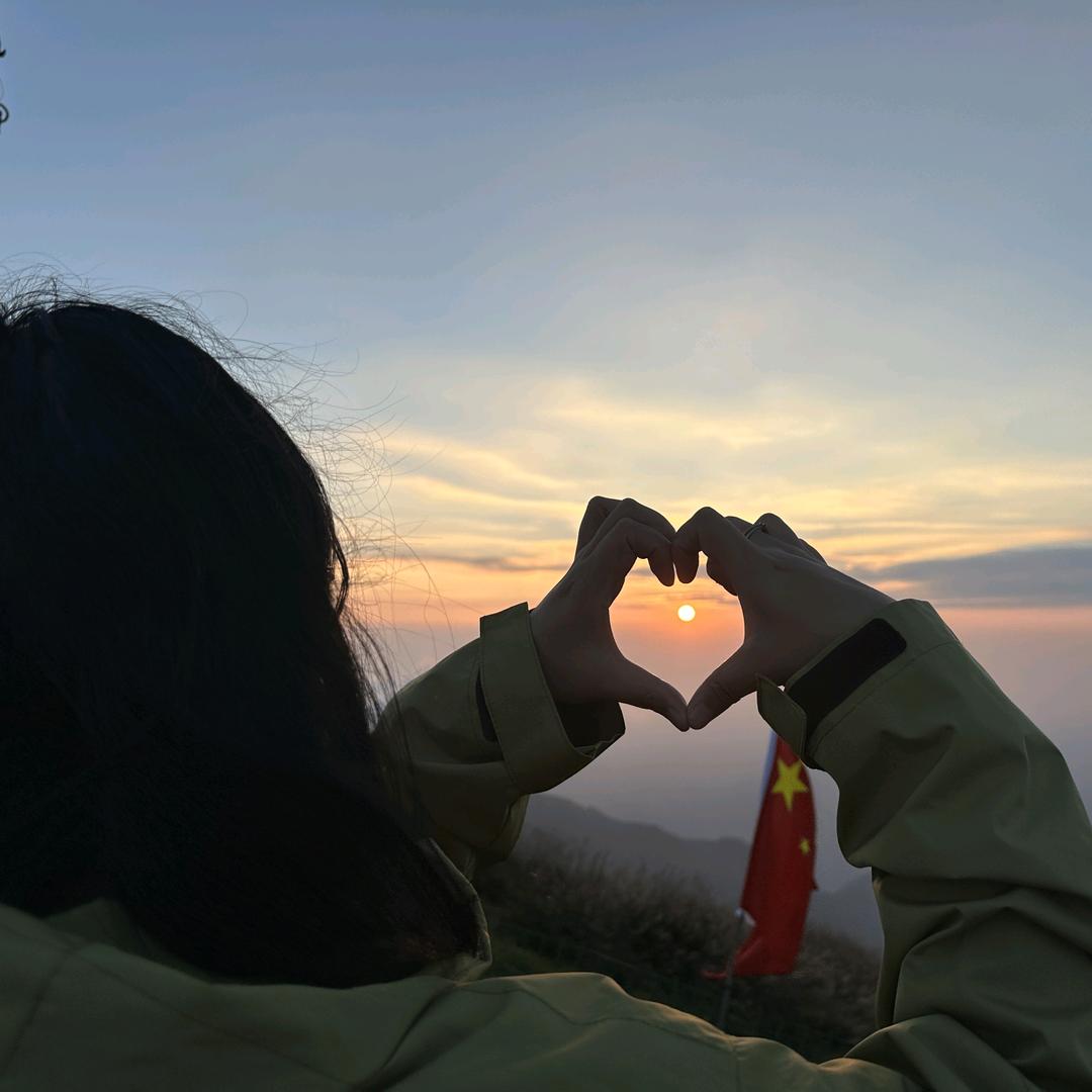 兰✿✿ヽ(°▽°)ノ✿