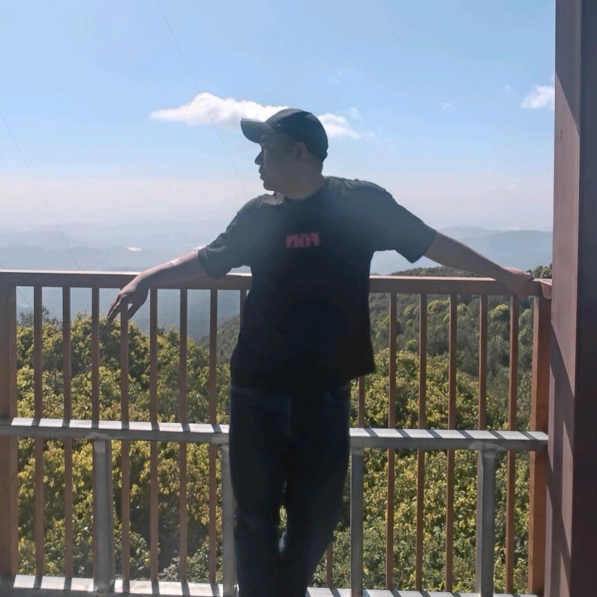 守村人