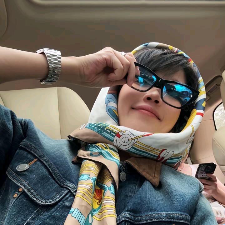 老贝轻奢女装定制