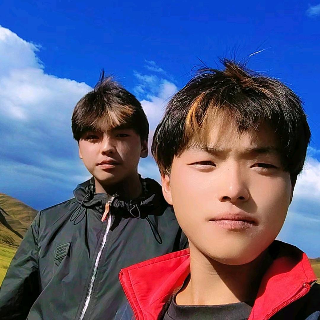 藏族小伙1