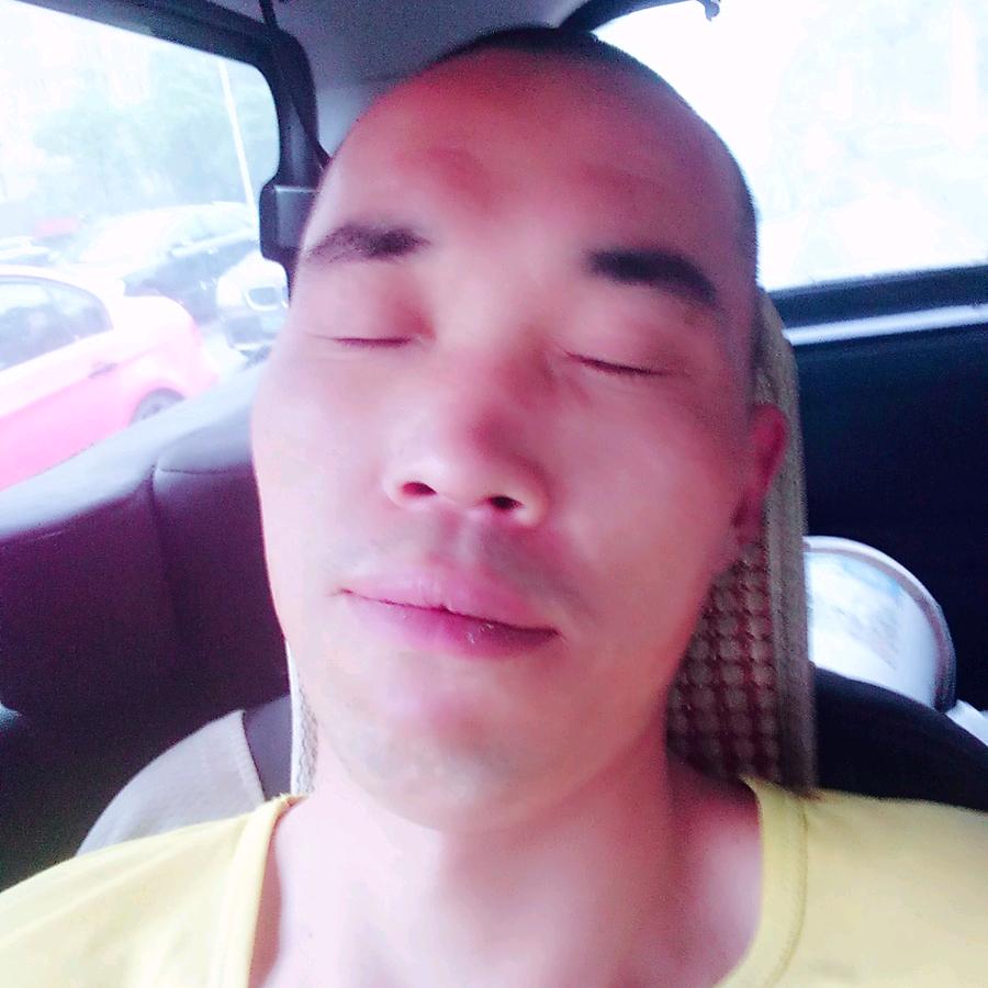 《独行风雨中》