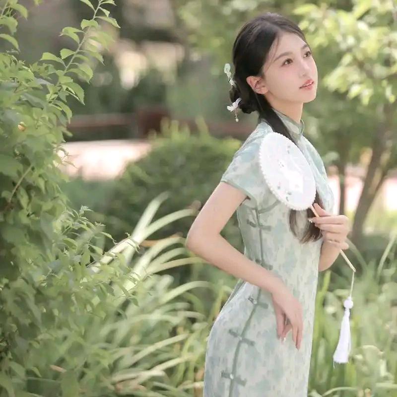 轻奢精品女装