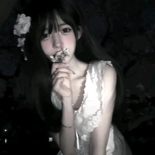 许念.