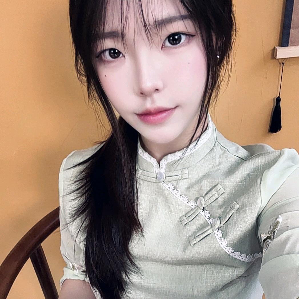 六瓜茶铺-小傅
