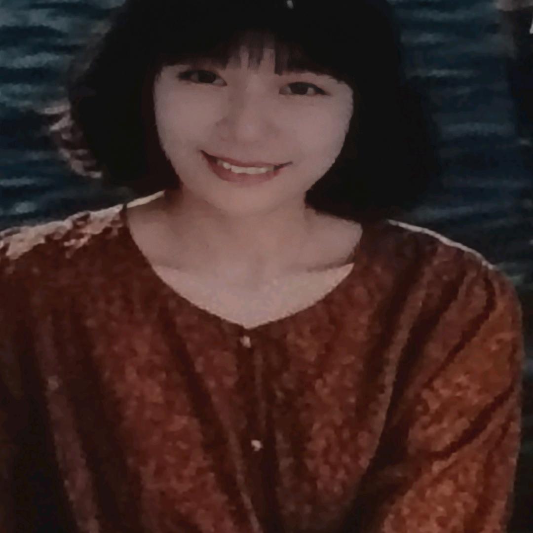 幸福的芳芳