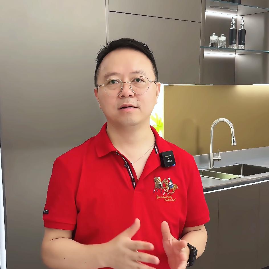 红衣大哥涂丽军
