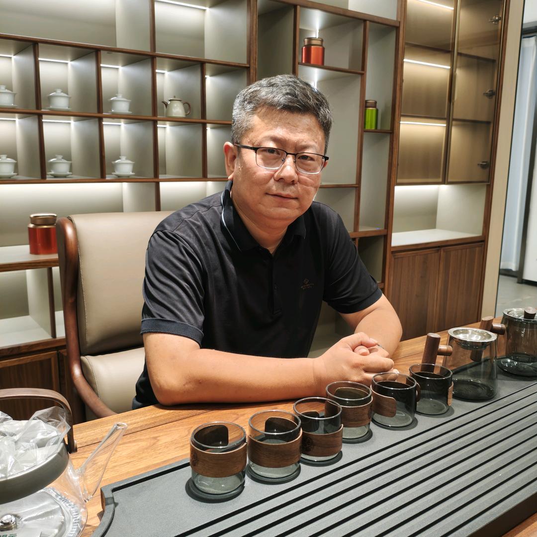 办公家具源头工厂李栋