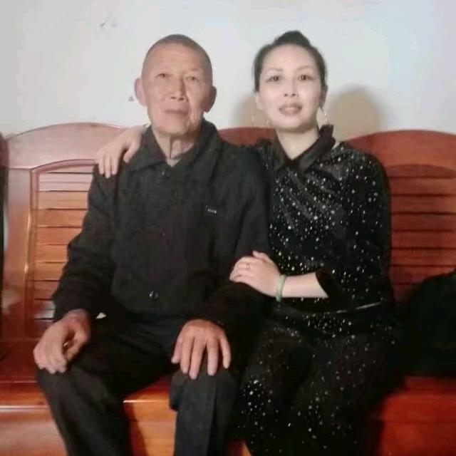 单只蝴蝶