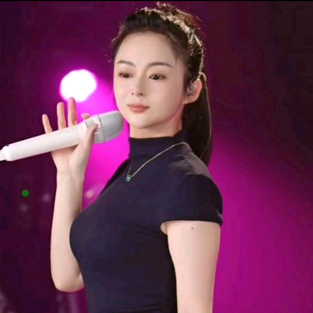 小白牙的🐶富贵