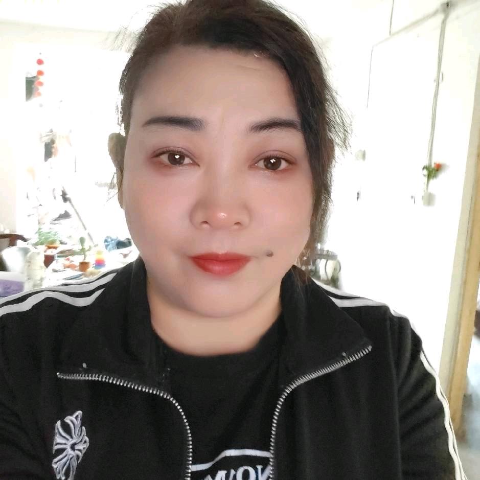 莲儿姐（爱唱歌）