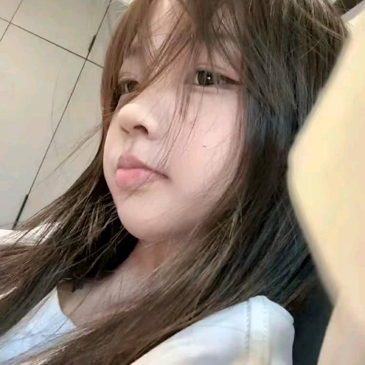 -悲伤𝙆𝙞𝙩𝙩𝙮猫  -