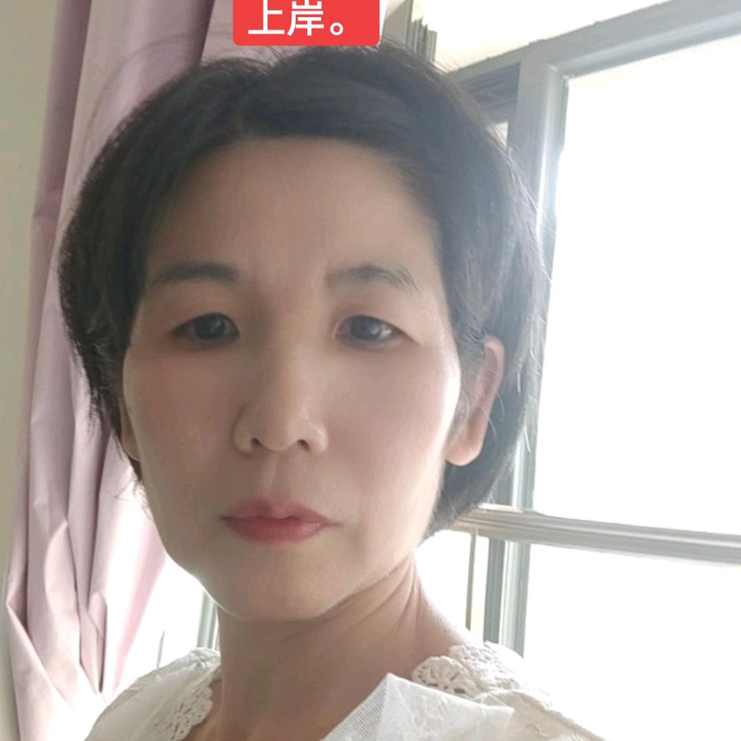 小杨姐小号(大号同名早上9:20开播)