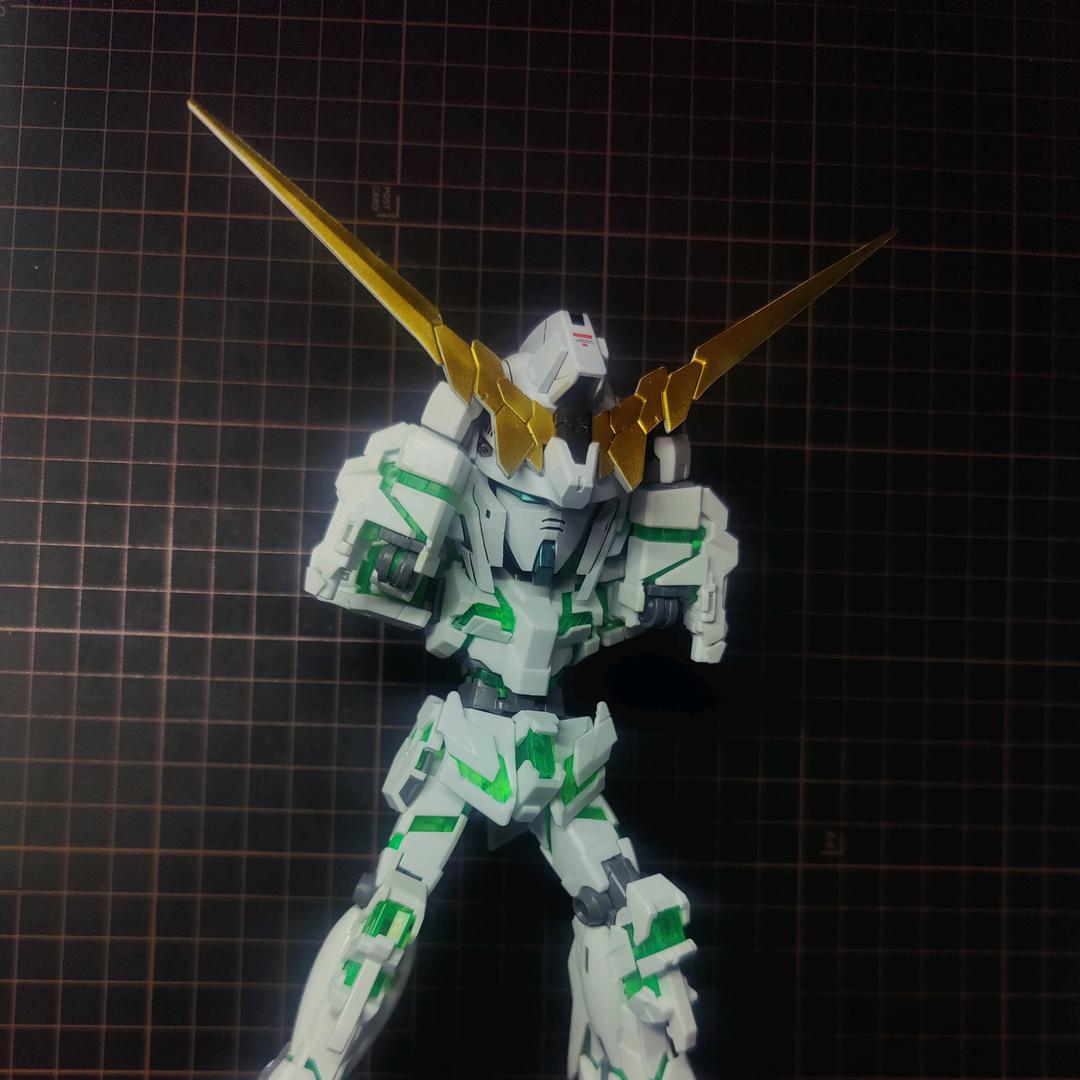 🌈不翘头的小王