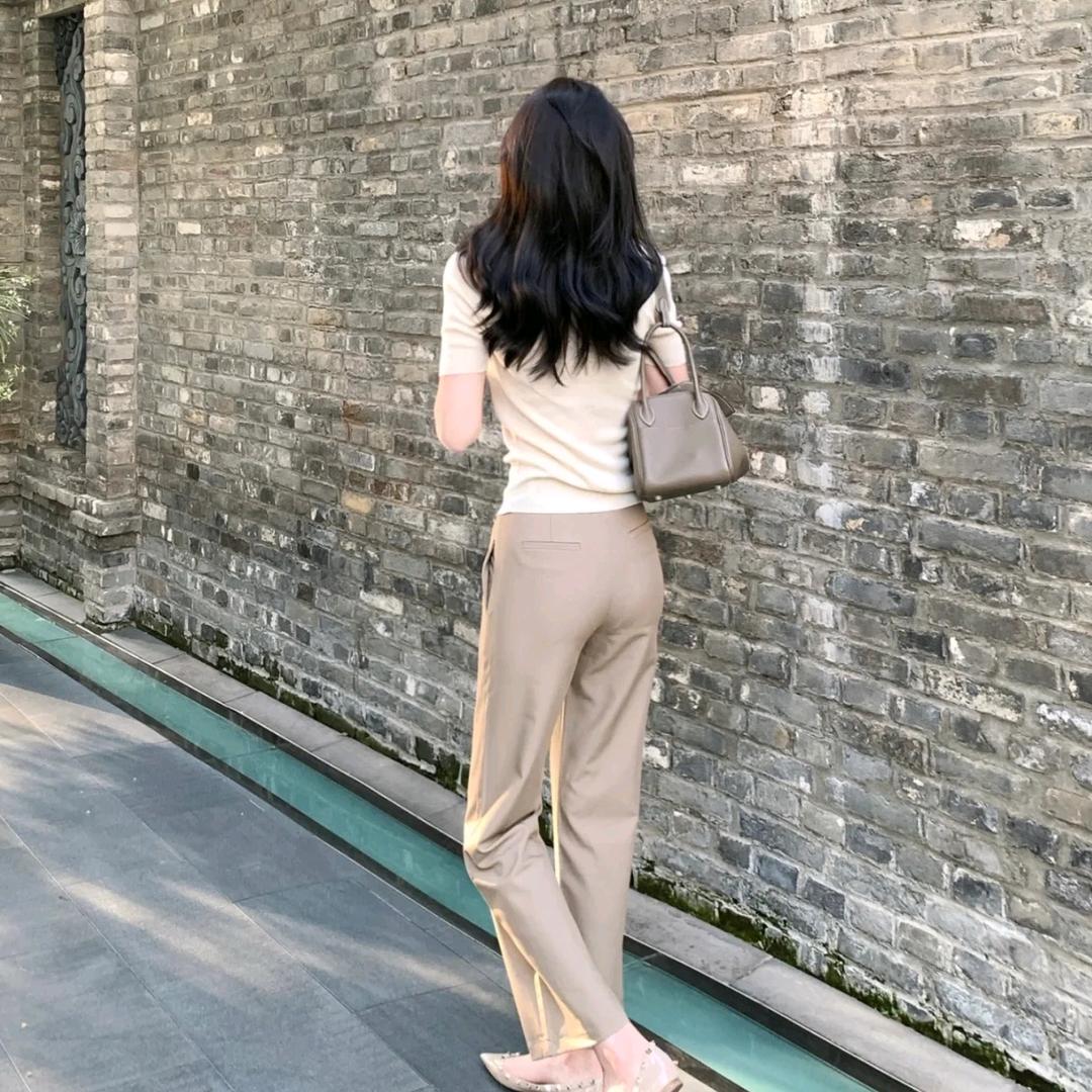 如奕女装服饰