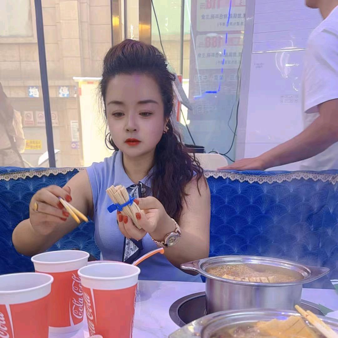 兰ঞ🍒淡然[爱心]一笑꧔ꦿ້໌ᮨ