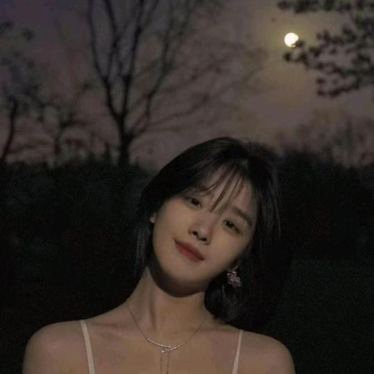 ℋ.会笑得眼睛真美⁷¹⁸