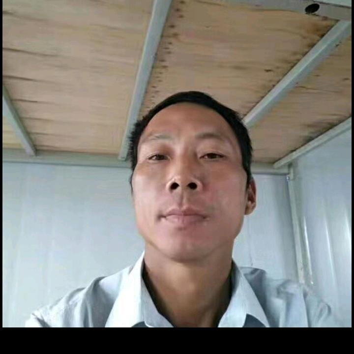 三川半（龙娃）笑傲抖音