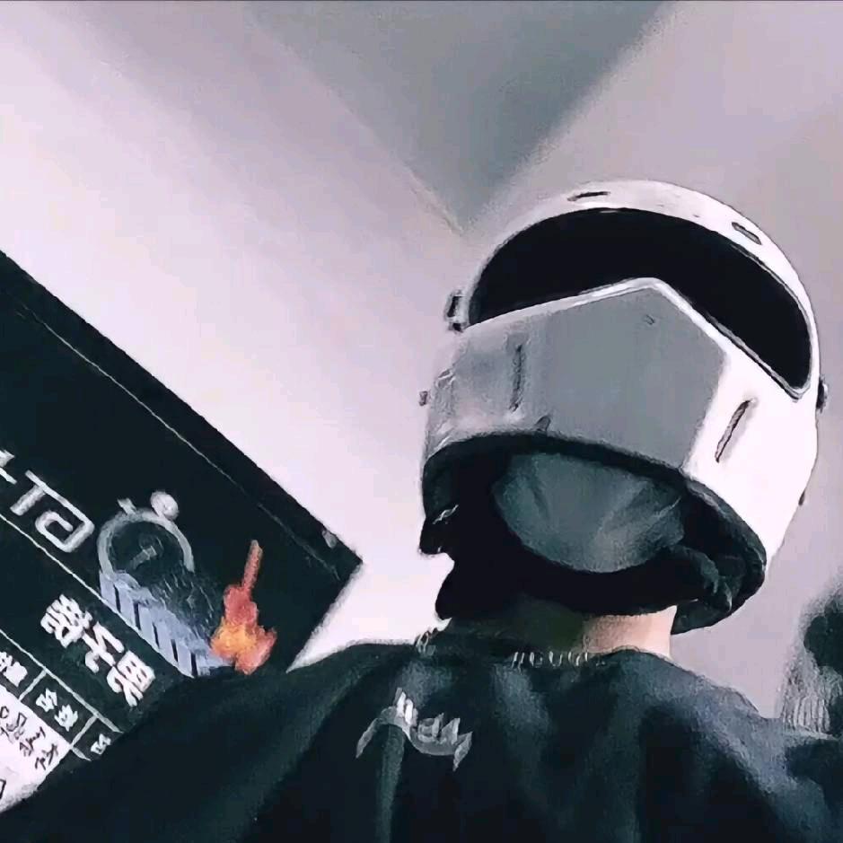 𝙇 𝙇