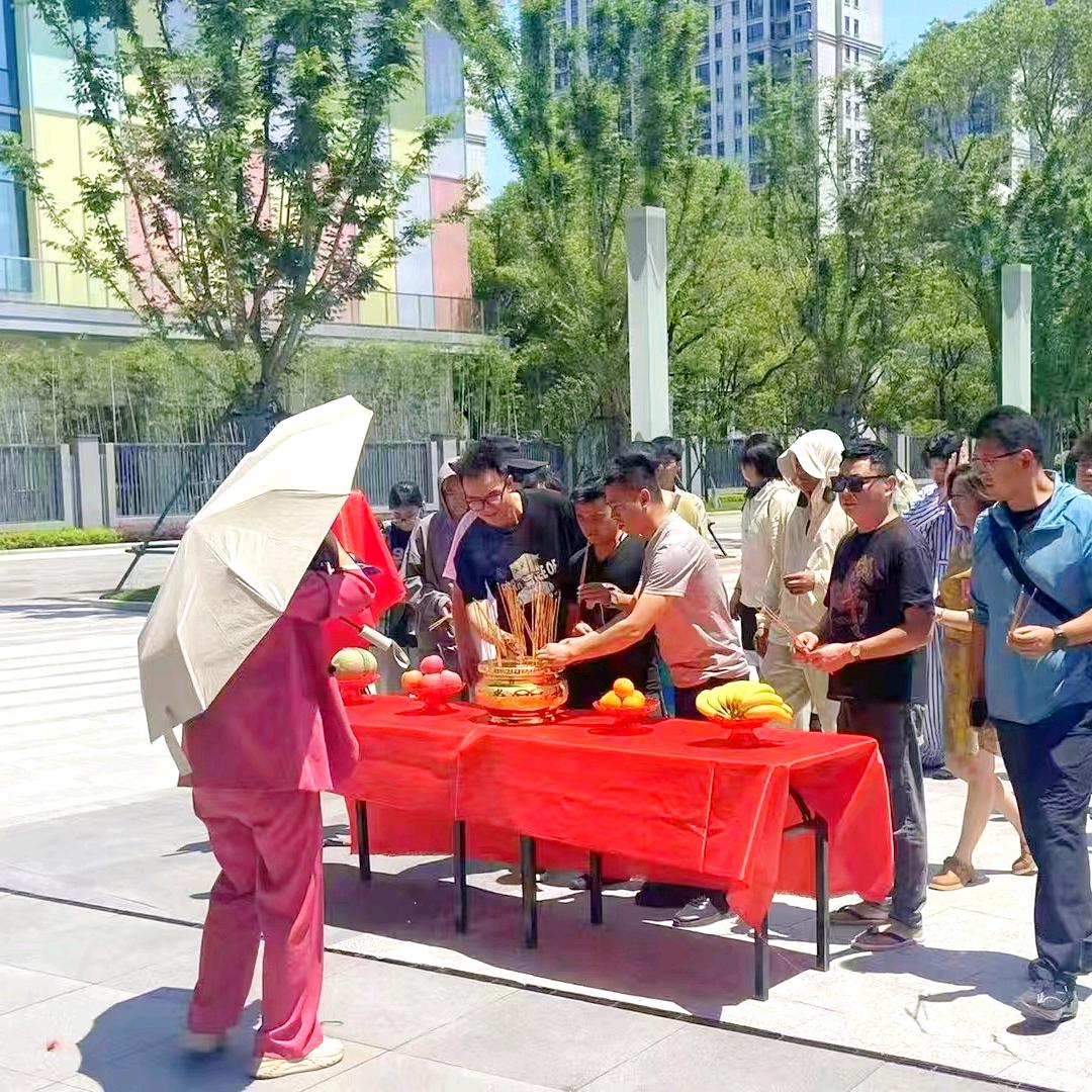 郭磊(红果同名)