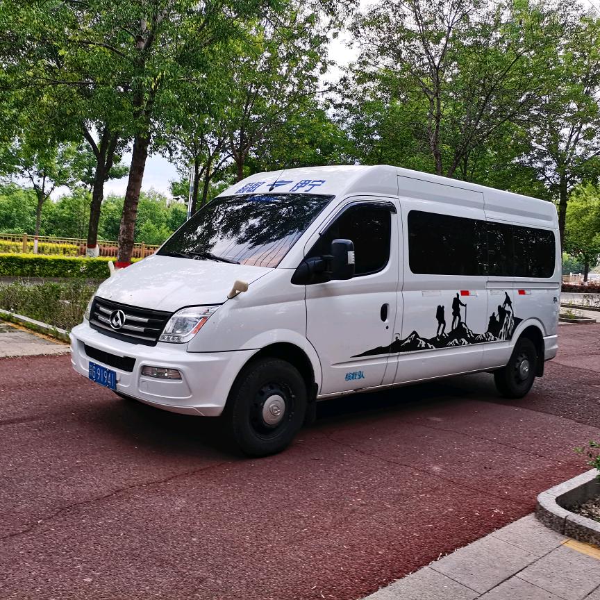 伊犁至塔城线路车