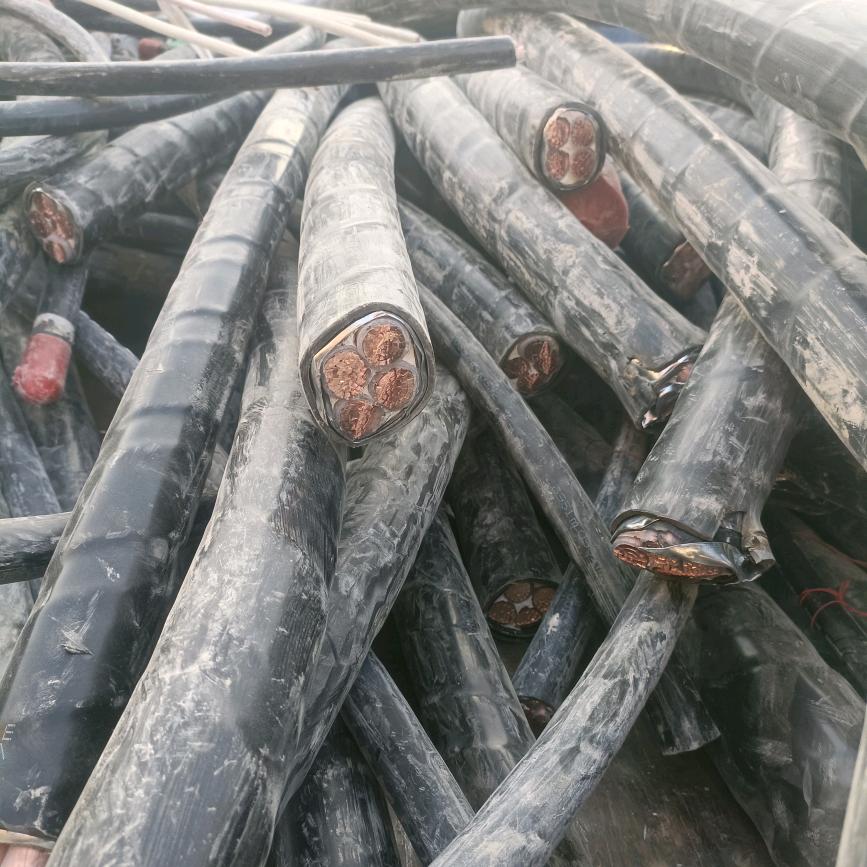 牛犇犇回收铜铁铝专业割铁