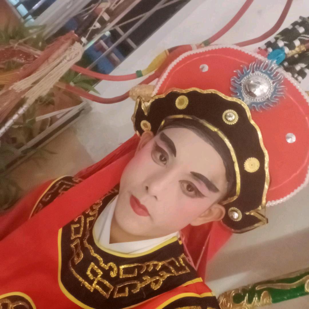 庄俭足