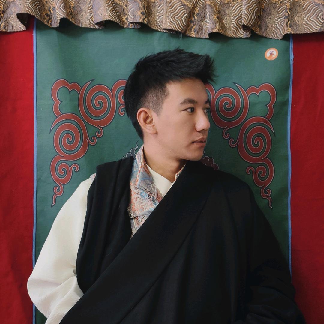 昂旺念玛 Read