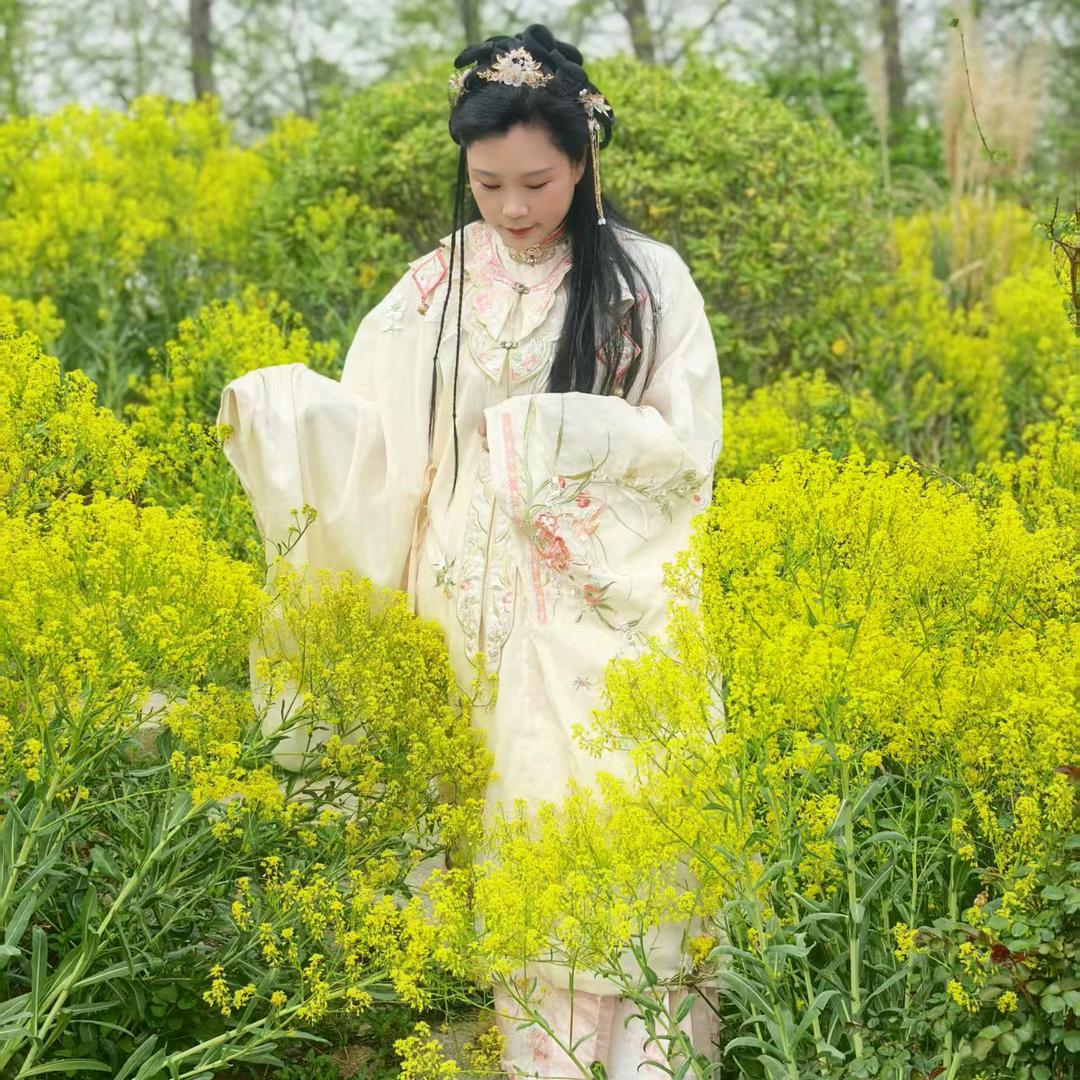 默默