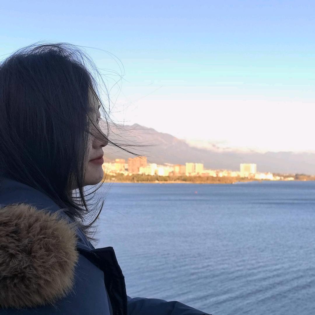 菠萝妹不吃西瓜🍉