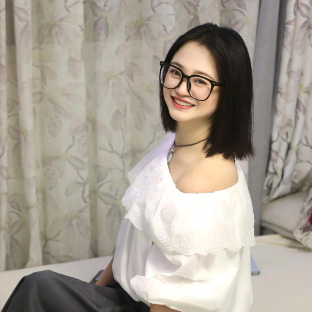 @依娜