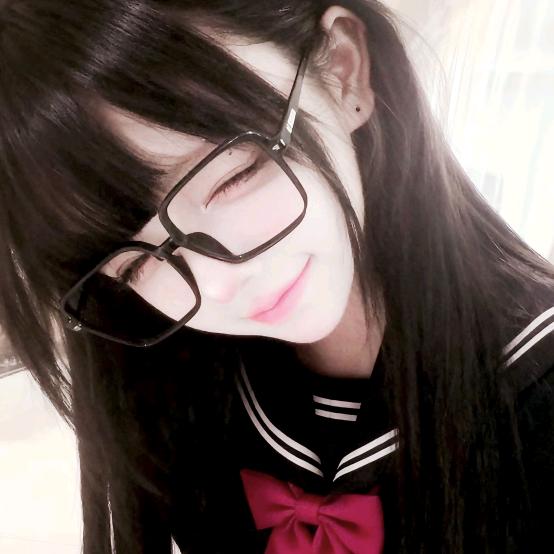 怡.