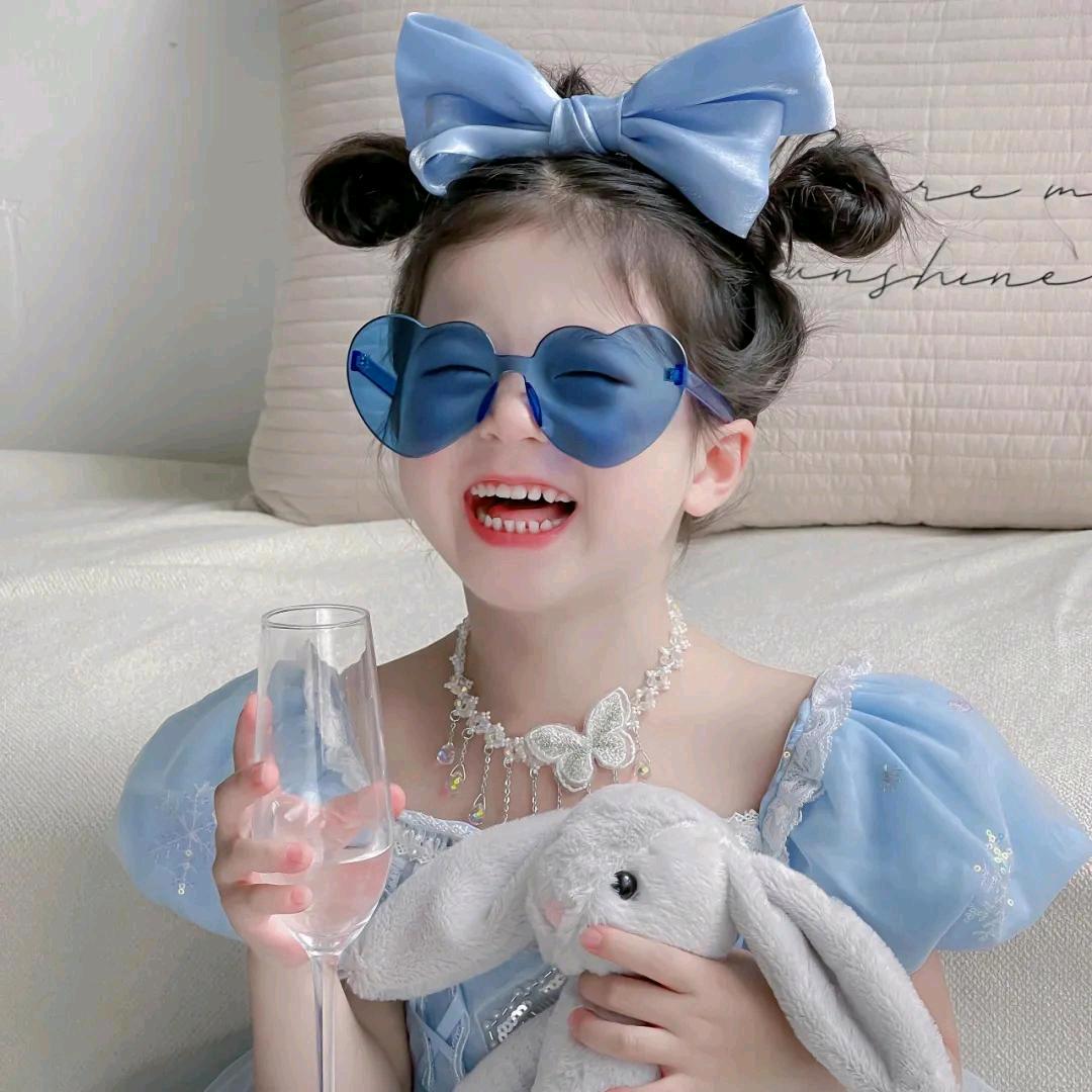 依🐬依