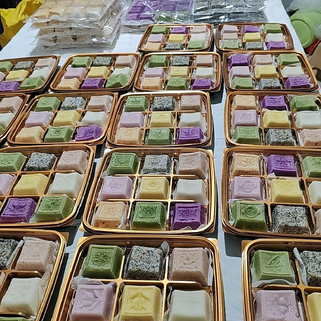 欢欢，🐂😁(上海金山漕泾做糯米糕）