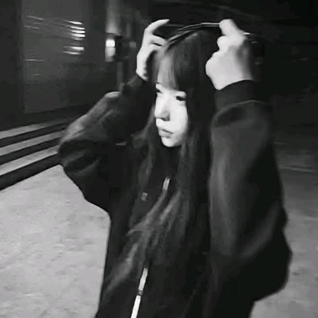 丽