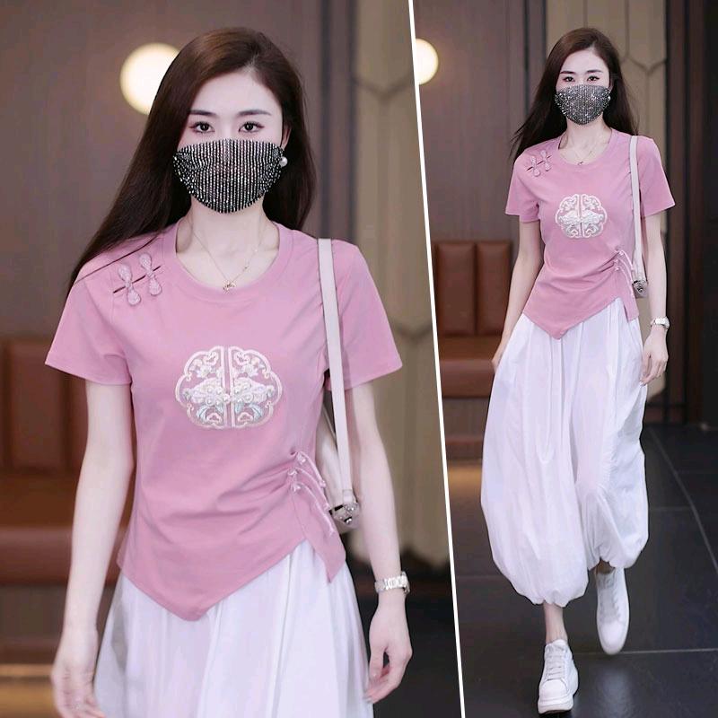 歌梦蝶女装