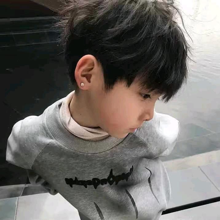 李。