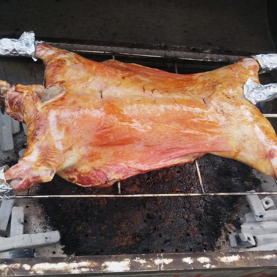 流动烤全羊，杨永垒