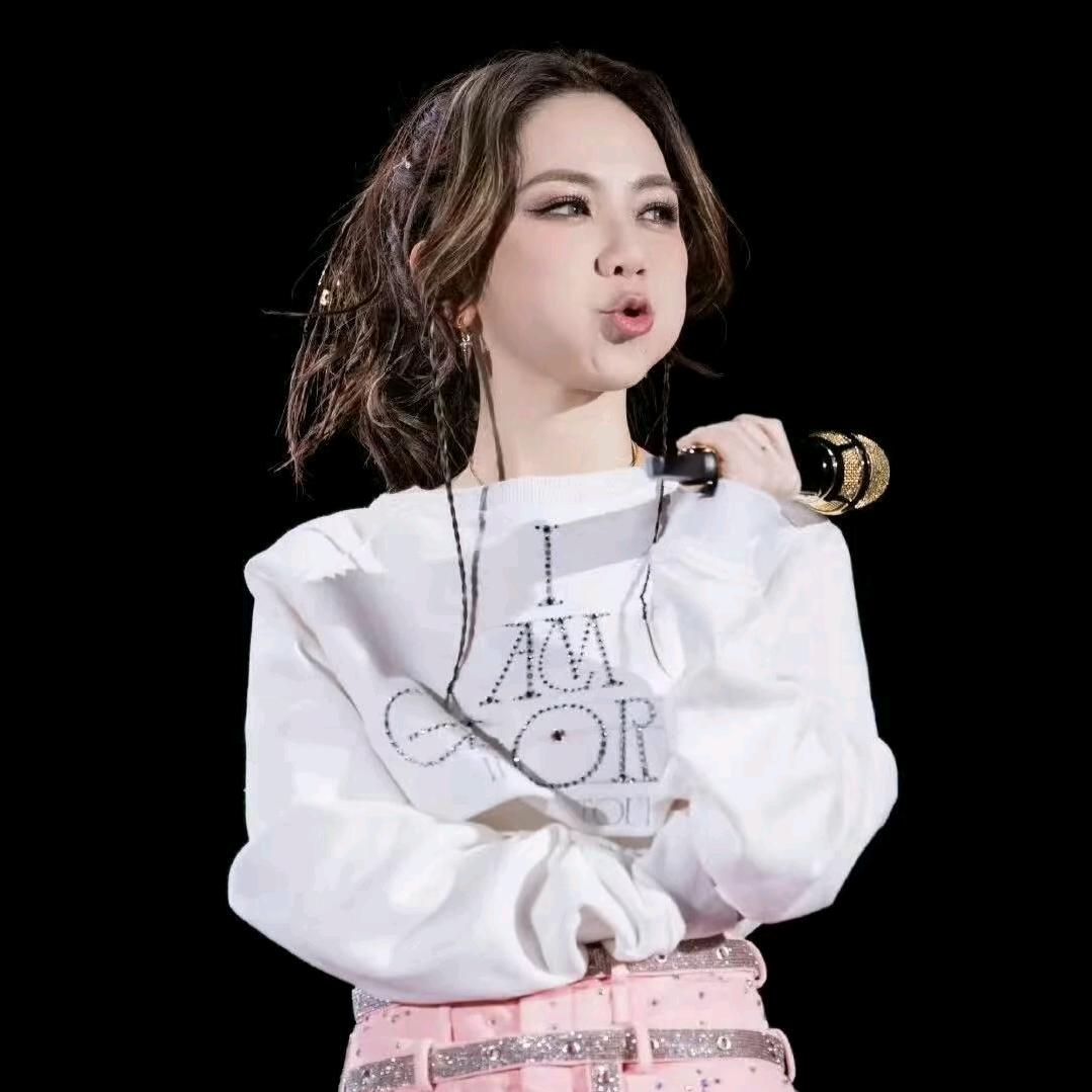 美丽的小小邓紫棋