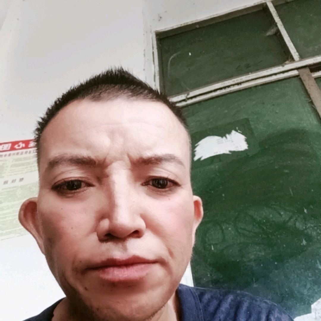 农村小伙！爱唱歌……