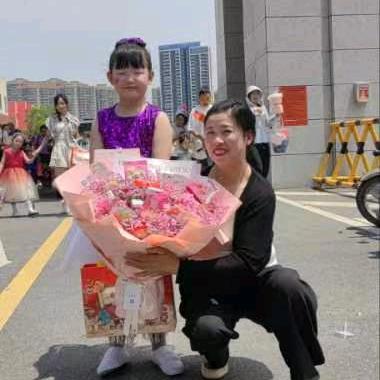 万姐龙队