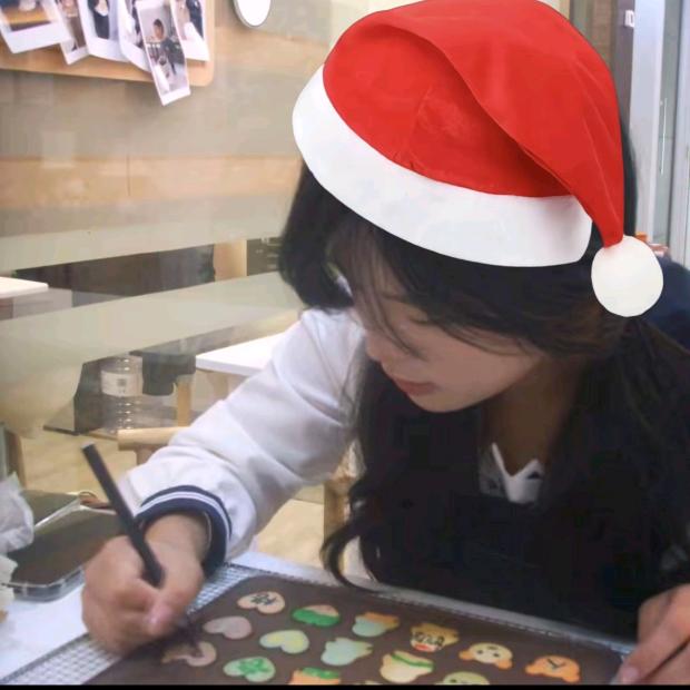 吃口豆豆哇(,,⊕﹃⊗,,)